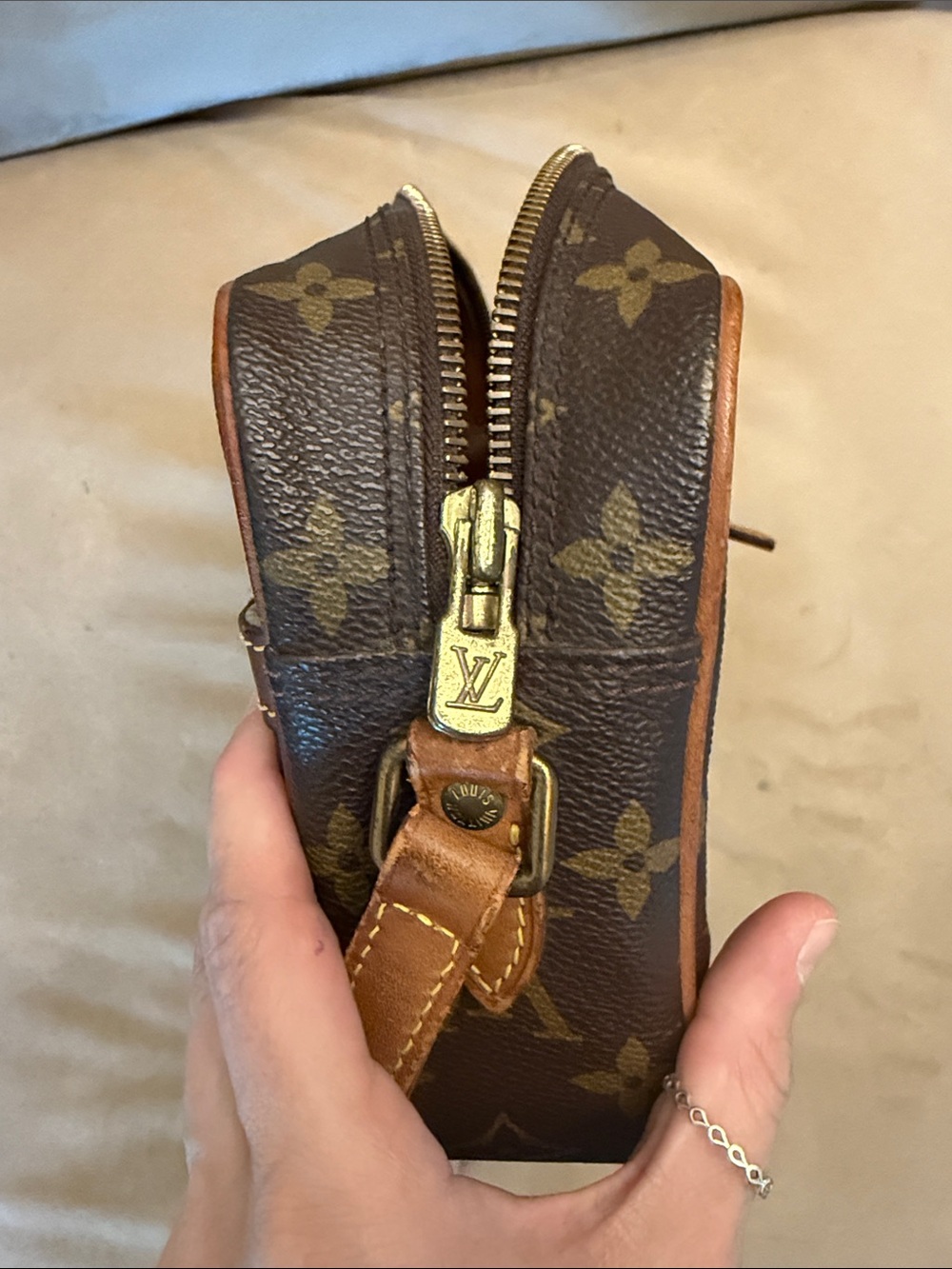 Louis Vuitton Monogram Trocadero 23 - Picture 8 of 9